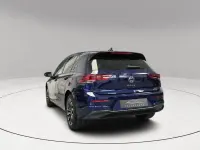 Usado VW Golf VIII 110 CV (80 kW) 2024 Azul Berlina