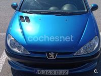 Usado Peugeot 206 75 CV (55 kW) 2004 Azul Berlina