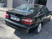 Używany BMW 330 184 KM (135 kW) 2004 Czarny Sedan/Limuzyna