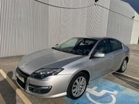 Usado Renault Laguna III Dynamique 110 CV (80 kW) 2011 Gris / plata Berlina