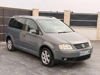Usado VW Touran Advance 140 CV (102 kW) 2005 Gris Monovolumen