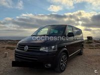 Usado VW Multivan Highline 180 CV (132 kW) 2014 Violeta / lila Monovolumen