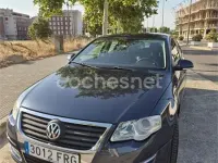 Usado VW Passat Trendline 140 CV (102 kW) 2007 Azul Berlina