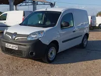 Usado Renault Kangoo 75 CV (55 kW) 2018 Blanco Monovolumen