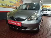 Usado Honda Jazz 77 CV (56 kW) 2007 Gris Utilitario