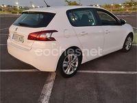 Usado Peugeot 308 Active 125 CV (91 kW) 2014 Blanco Berlina