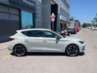 Usado Cupra Leon 204 CV (150 kW) 2025 Beige Berlina