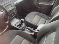 Usado Skoda Octavia Elegance 140 CV (102 kW) 2007 Rojo Familiar