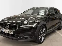 Usado Volvo V60 CC Core 197 CV (144 kW) 2022 Negro Familiar