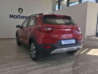 Usado Kia Stonic 101 CV (74 kW) 2022 Burdeos SUV