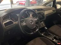 Usado VW Touran Advance 150 CV (110 kW) 2021 Gris Monovolumen