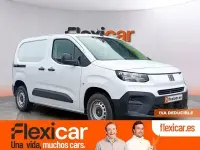 Usado Fiat Doblò 100 CV (73 kW) 2024 Blanco Monovolumen