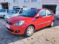 Usado Ford Fiesta 80 CV (58 kW) 2007 Rojo Berlina