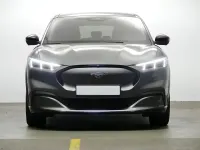 Usado Ford Mustang Mach-E Premium 258 kW (351 CV) 2023 Gris SUV