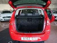 Używany Seat Altea XL Reference 105 KM (77 kW) 2011 Czerwony Minivan