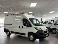 Usado Peugeot Boxer Premium 120 CV (88 kW) 2020 Blanco Van