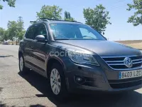 Usado VW Tiguan Advance 140 CV (102 kW) 2011 Gris / plata SUV