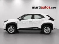 Usado Toyota Yaris Cross Business Edition 116 CV (85 kW) 2022 Blanco SUV