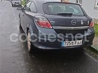 Usado Opel Astra GTC Enjoy 90 CV (66 kW) 2006 Gris / plata Berlina