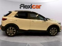 Usado Kia Stonic 120 CV (88 kW) 2018 Blanco SUV