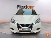 Usado Nissan Micra Acenta 117 CV (86 kW) 2019 Beige Utilitario