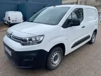 Usado Citroën Berlingo 102 CV (75 kW) 2021 Blanco Monovolumen