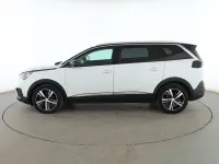 Usado Peugeot 5008 Allure 130 CV (95 kW) 2019 Blanco SUV