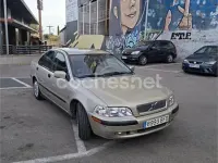 Usado Volvo S40 109 CV (80 kW) 2001 Beige Berlina