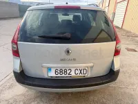 Usado Renault Mégane II Authentique 115 CV (84 kW) 2004 Gris / plata Berlina