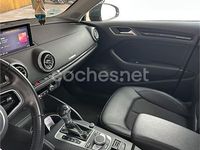 Usado Audi A3 Sport 110 CV (80 kW) 2018 Gris / plata Berlina