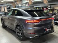 Usado Porsche Cayenne 462 CV (339 kW) 2022 Gris / plata SUV