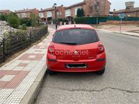 Usado Renault Clio II Expression 75 CV (55 kW) 2005 Rojo Berlina