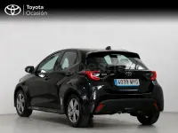 Usado Toyota Yaris Hybrid Active 116 CV (85 kW) 2025 Negro Berlina