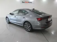 Usado Skoda Octavia Style 204 CV (150 kW) 2022 Gris Berlina
