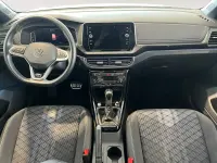 Usado VW T-Cross R-line 150 CV (110 kW) 2024 Gris/plata SUV