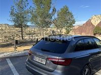 Usado Audi A4 Advanced Plus 136 CV (100 kW) 2019 Gris / plata Familiar
