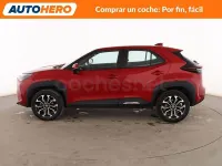 Usado Toyota Yaris Cross Active 116 CV (85 kW) 2022 Rojo SUV