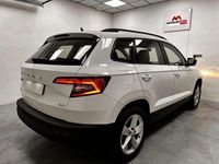 Usado Skoda Karoq Ambition 150 CV (110 kW) 2020 Blanco SUV
