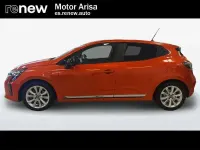 Usado Renault Clio Evolution 143 CV (105 kW) 2023 Naranja Utilitario