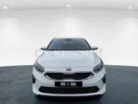 Usado Kia Ceed 120 HP (88 kW) 2019 Branco Citadino