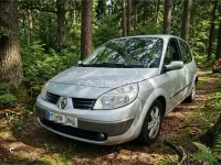 Usado Renault Scénic II Dynamique 105 CV (77 kW) 2006 Gris / plata Monovolumen