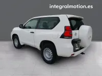 Używany Toyota Land Cruiser 204 KM (150 kW) 2020 Biały Hatchback