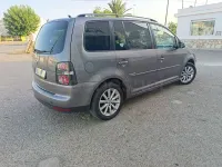 Usado VW Touran Advance 140 CV (102 kW) 2009 Gris / plata Monovolumen