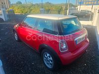 Usado Mini Cooper D 112 CV (82 kW) 2014 Rojo Utilitario