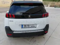 Usado Peugeot 5008 Allure 130 CV (95 kW) 2020 Blanco SUV