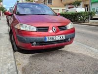 Usado Renault Mégane II Dynamique 115 CV (84 kW) 2003 Granate Berlina