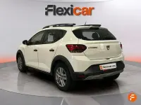 Usado Dacia Sandero Essentiel 100 CV (73 kW) 2021 Blanco Berlina