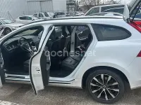 Usado Volvo V60 Momentum 150 CV (110 kW) 2018 Blanco Familiar