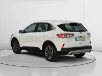 Usado Ford Kuga Titanium 225 CV (165 kW) 2020 Blanco SUV