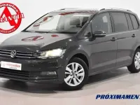 Usado VW Touran Life 150 CV (110 kW) 2023 Gris Monovolumen